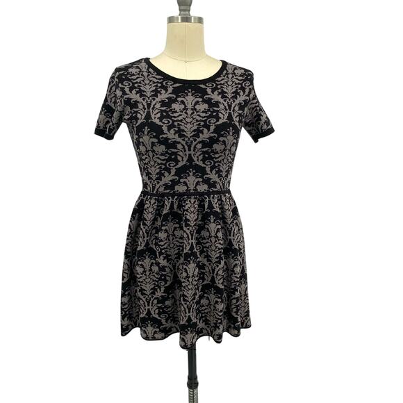 Romeo & Juliet Couture Women's Black & Gray Knit Fit & Flare Dress Size Medium - Picture 2 of 10
